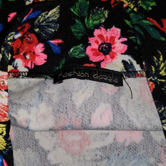 Fashionable Floral Pencil Skirt ✏ 😍 ♥ 👌 - Picture 2 of 5